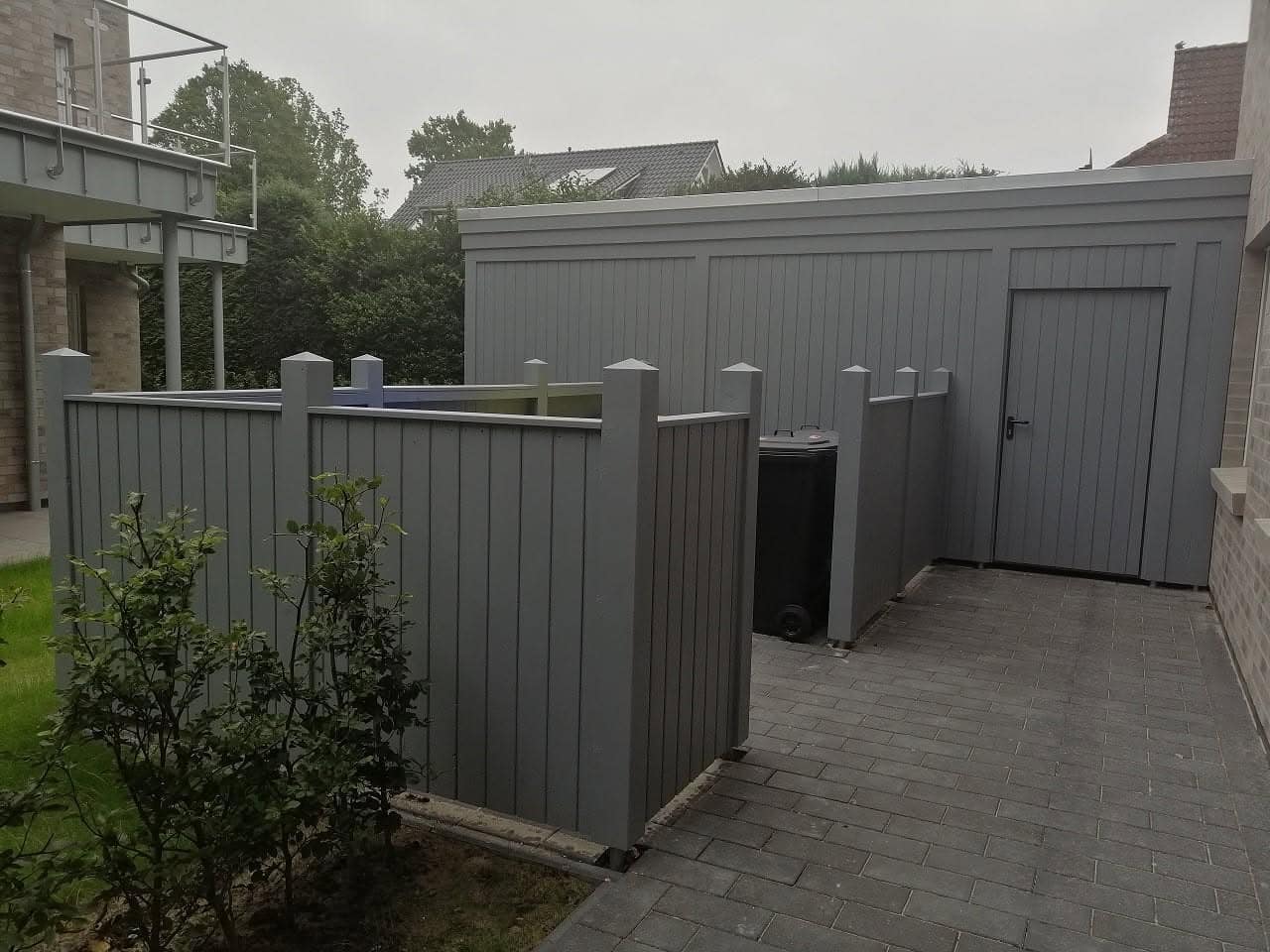 Müllbox & Sichtschutz – Carports