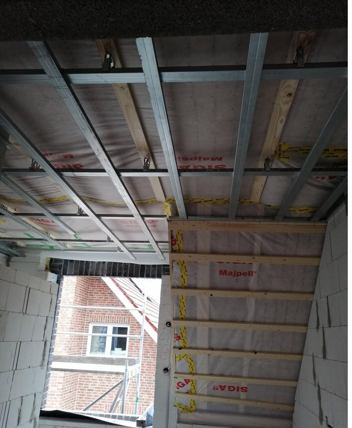 Deckenlattung im Neubau – Trockenbau